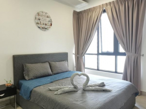 Cyberjaya 1-bedroom Condo with WiFi /Pool /Tamarind Square